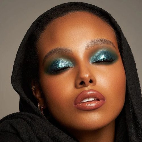Danessa Myricks Infinite Chrome Flakes Glitter - Pixie Dust - Image 5