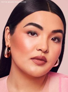 Rare Beauty Selena S Essential Eye Duo Esencial Para Ojos Color Negro - Image 3