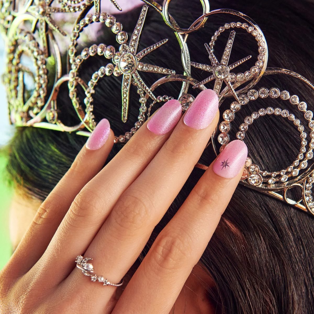 Kiss Wicked X Impress Uñas - Shouldn T This Be Pinker? - Image 4